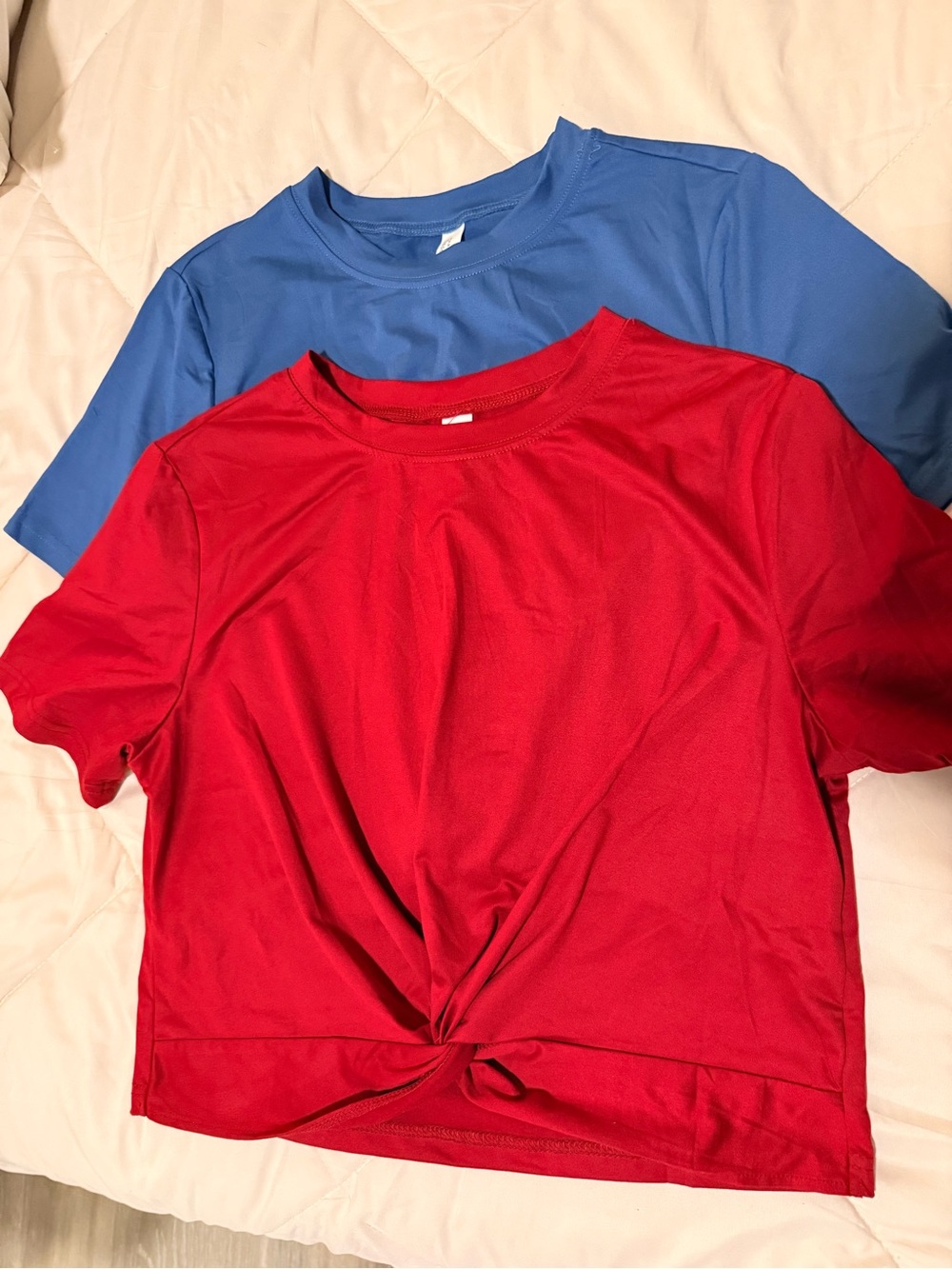 Unbranded Women’s Short Sleeve Twist-Front Tee — Red
